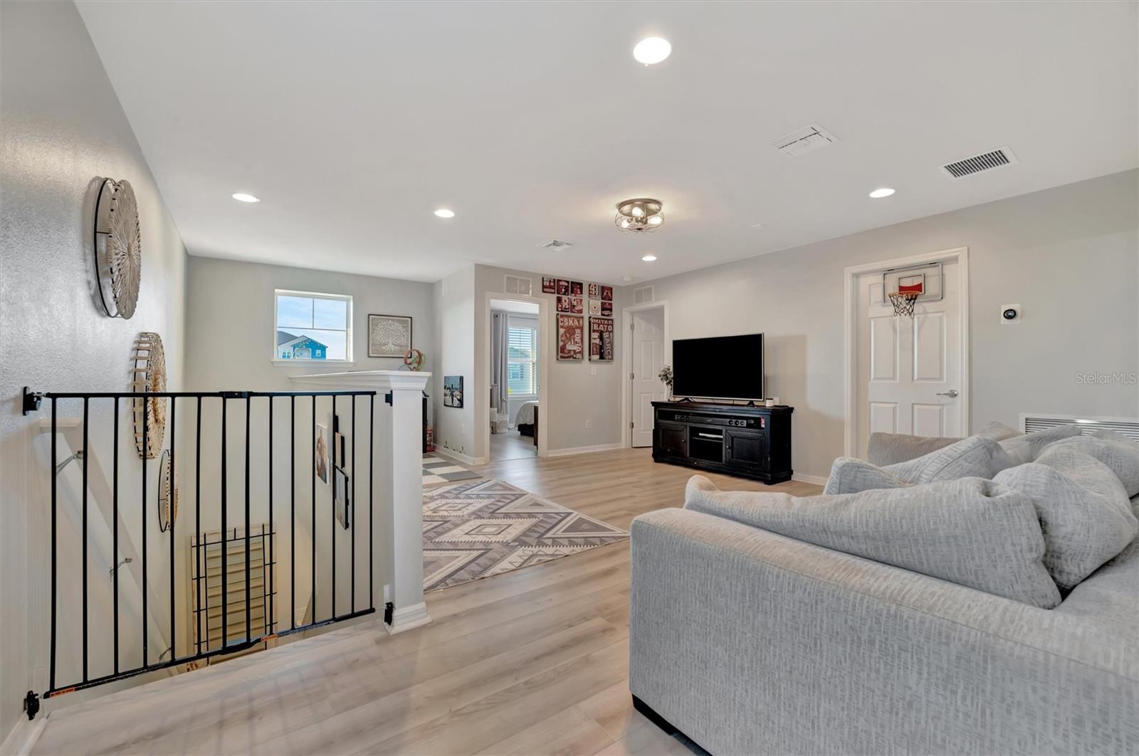 6531 KENAVA LOOP