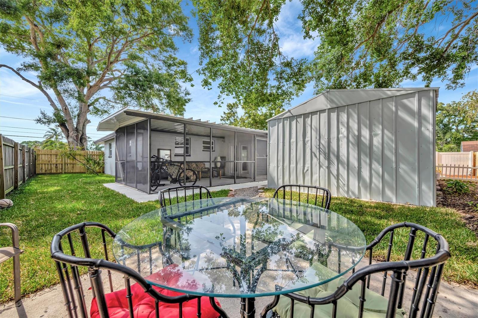 15591 DARIEN WAY