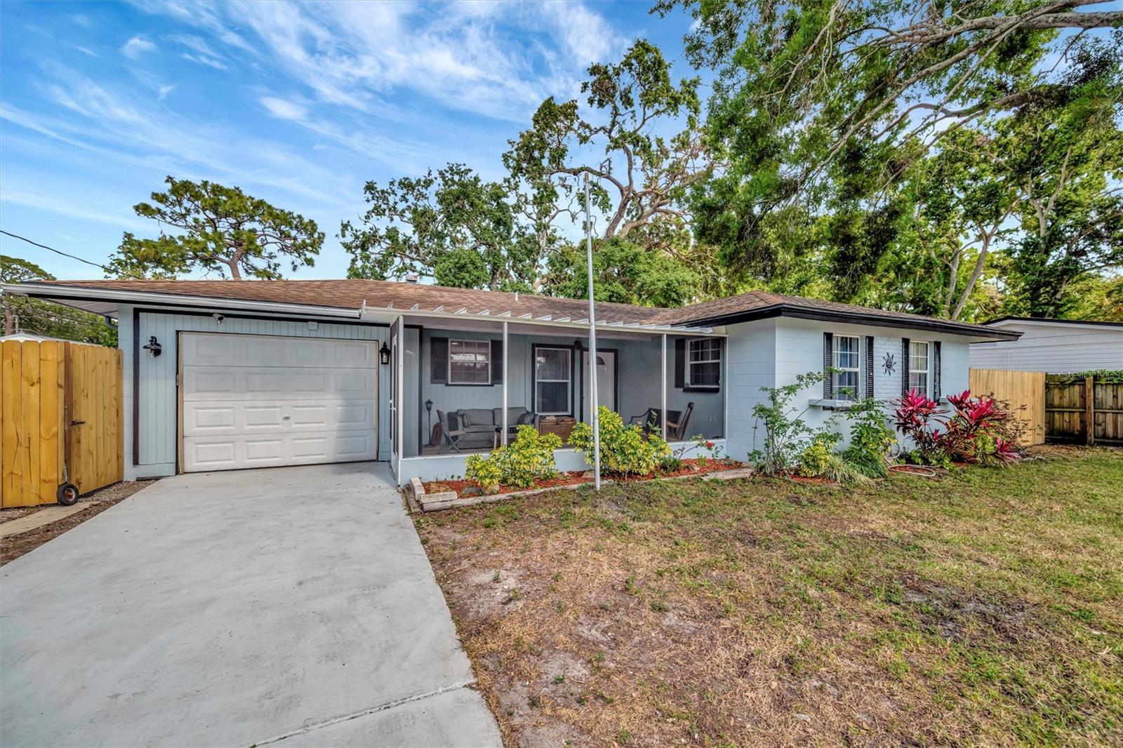 15591 DARIEN WAY