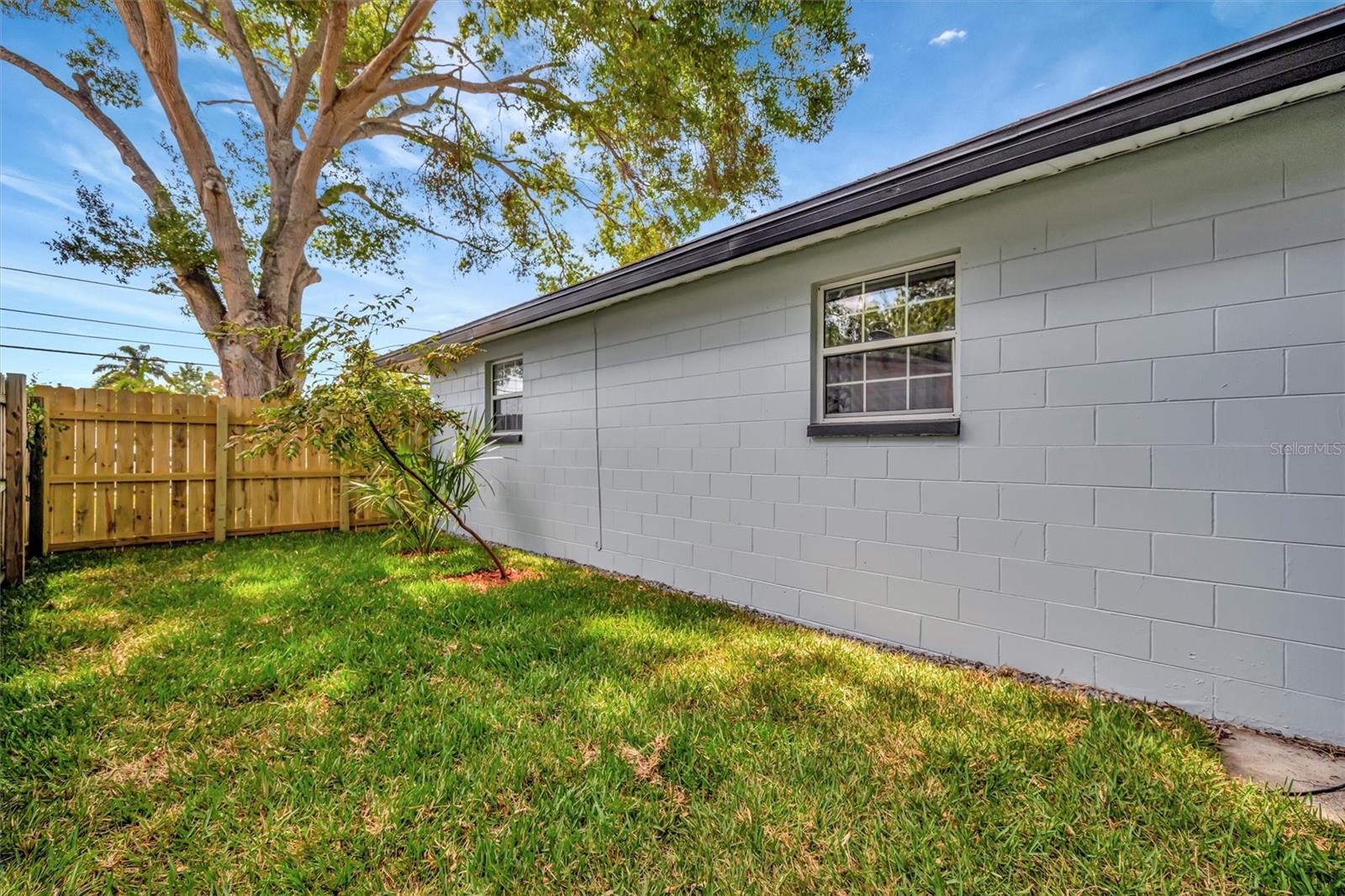 15591 DARIEN WAY