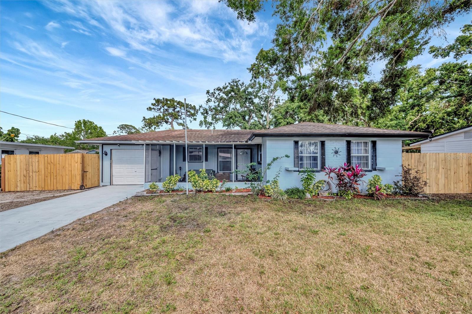 15591 DARIEN WAY