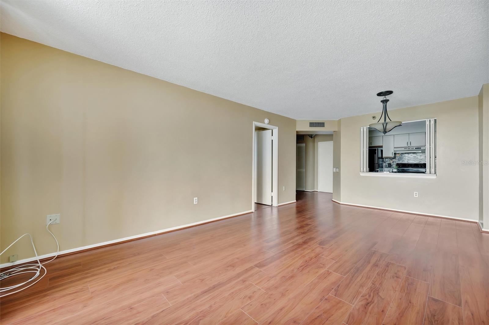 2333 FEATHER SOUND DR #C309