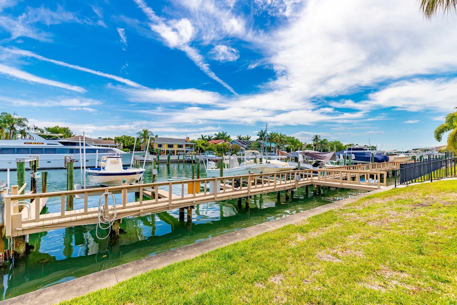 745 PINELLAS BAYWAY S #107