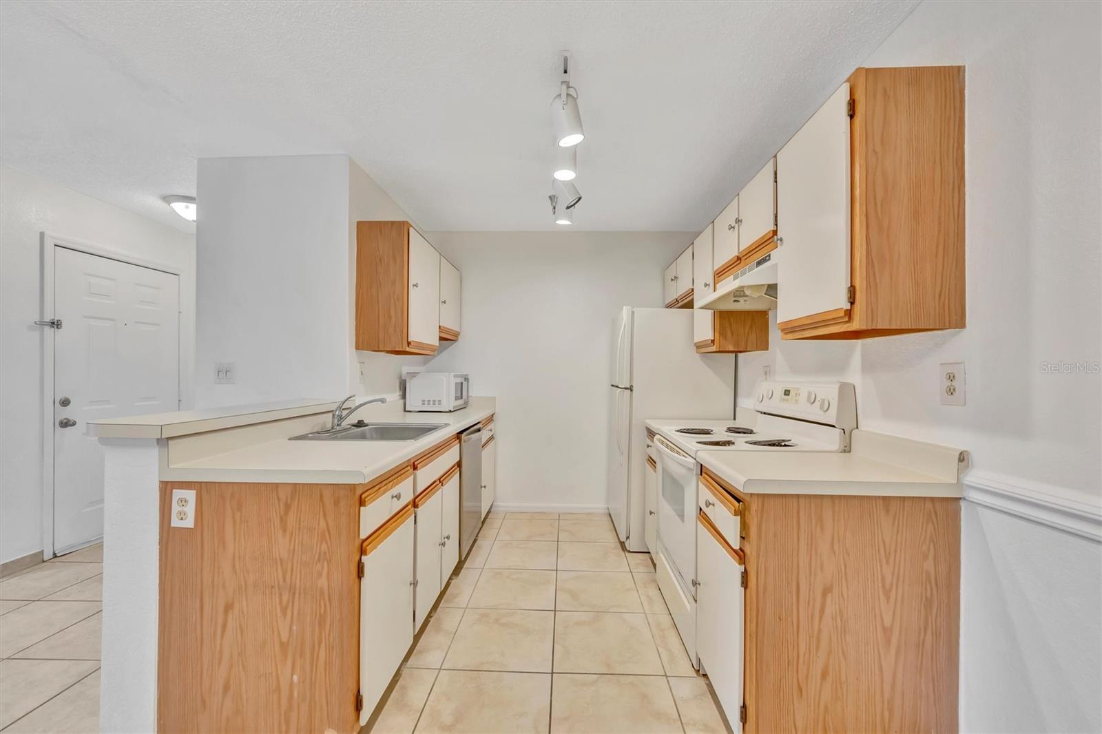 10265 GANDY BLVD N #1611