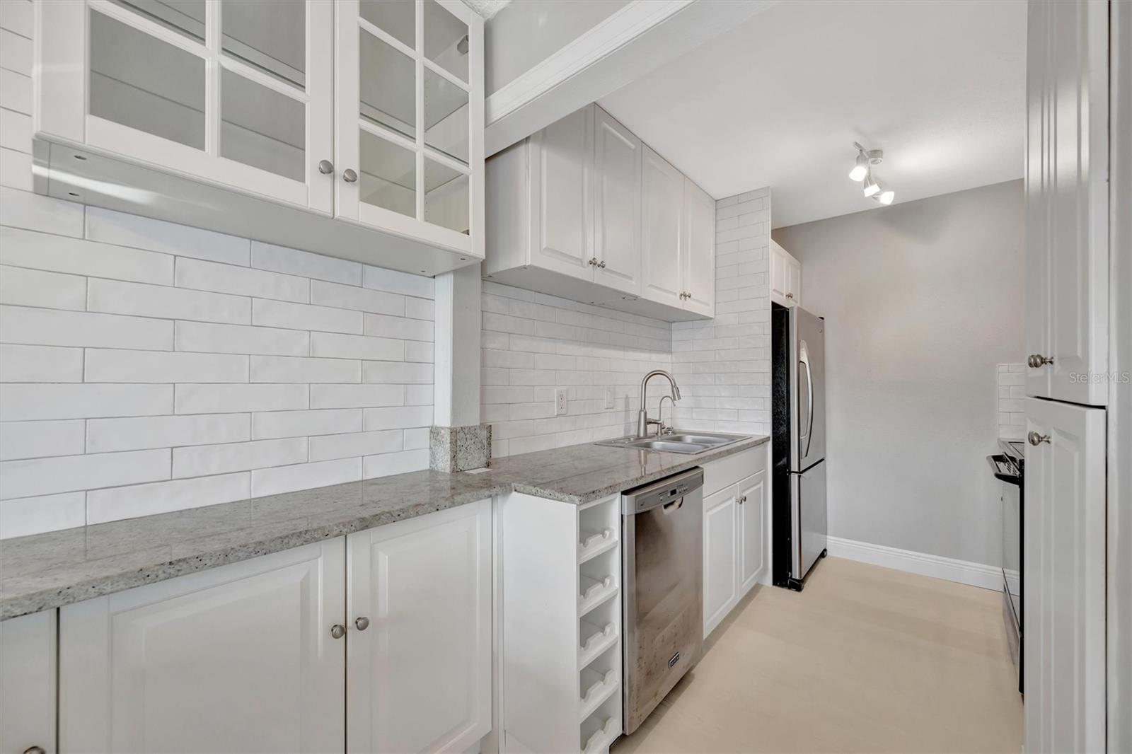 4827 COQUINA KEY DR SE #B