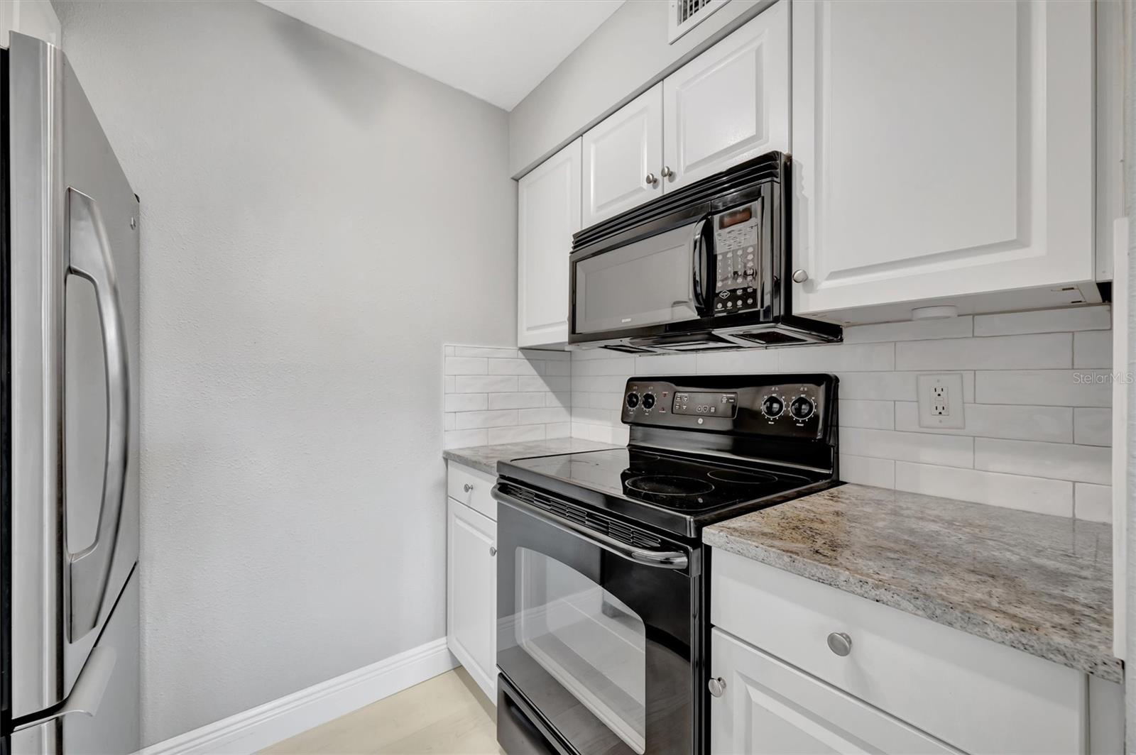 4827 COQUINA KEY DR SE #B