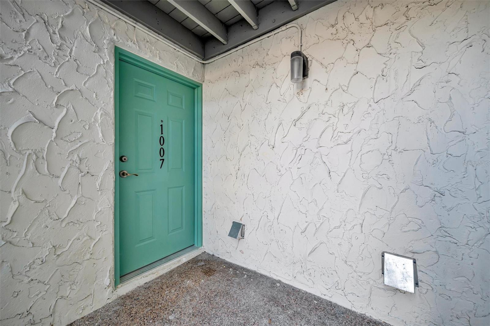 11412 8TH ST N AVE N #1007