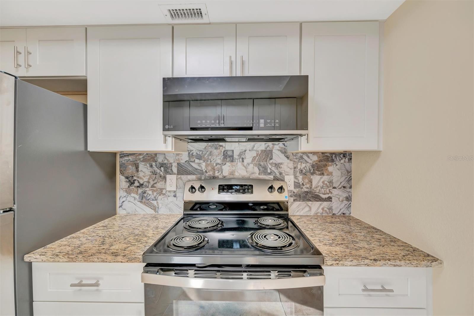 11412 8TH ST N AVE N #1007