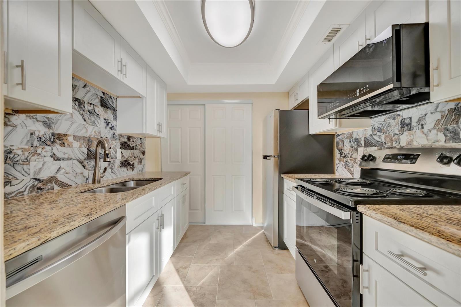 11412 8TH ST N AVE N #1007