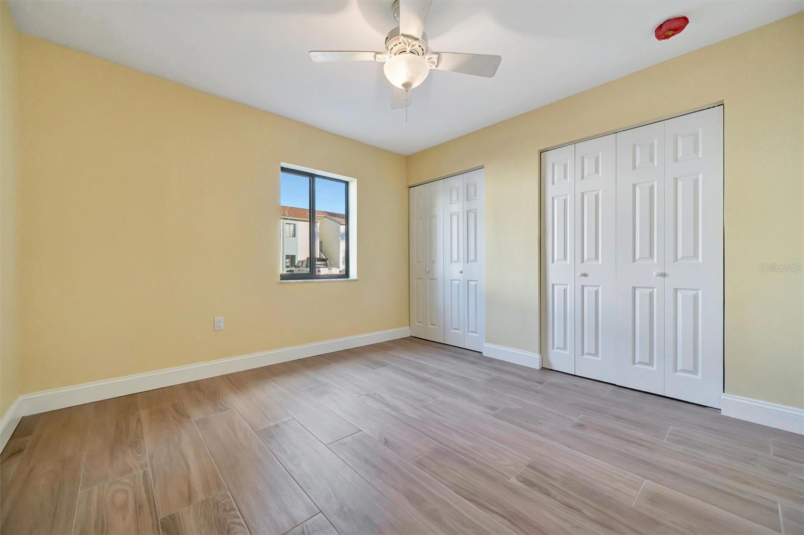 11412 8TH ST N AVE N #1007