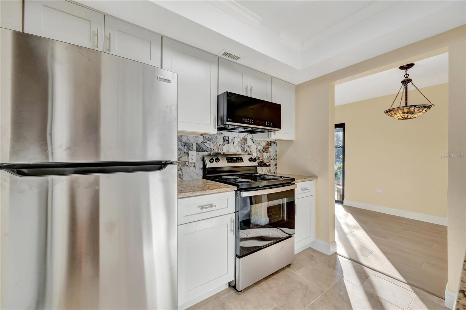 11412 8TH ST N AVE N #1007