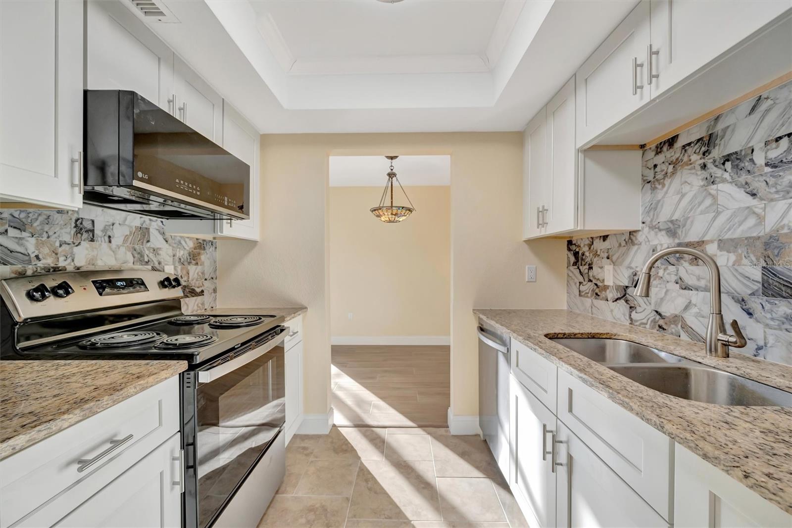 11412 8TH ST N AVE N #1007