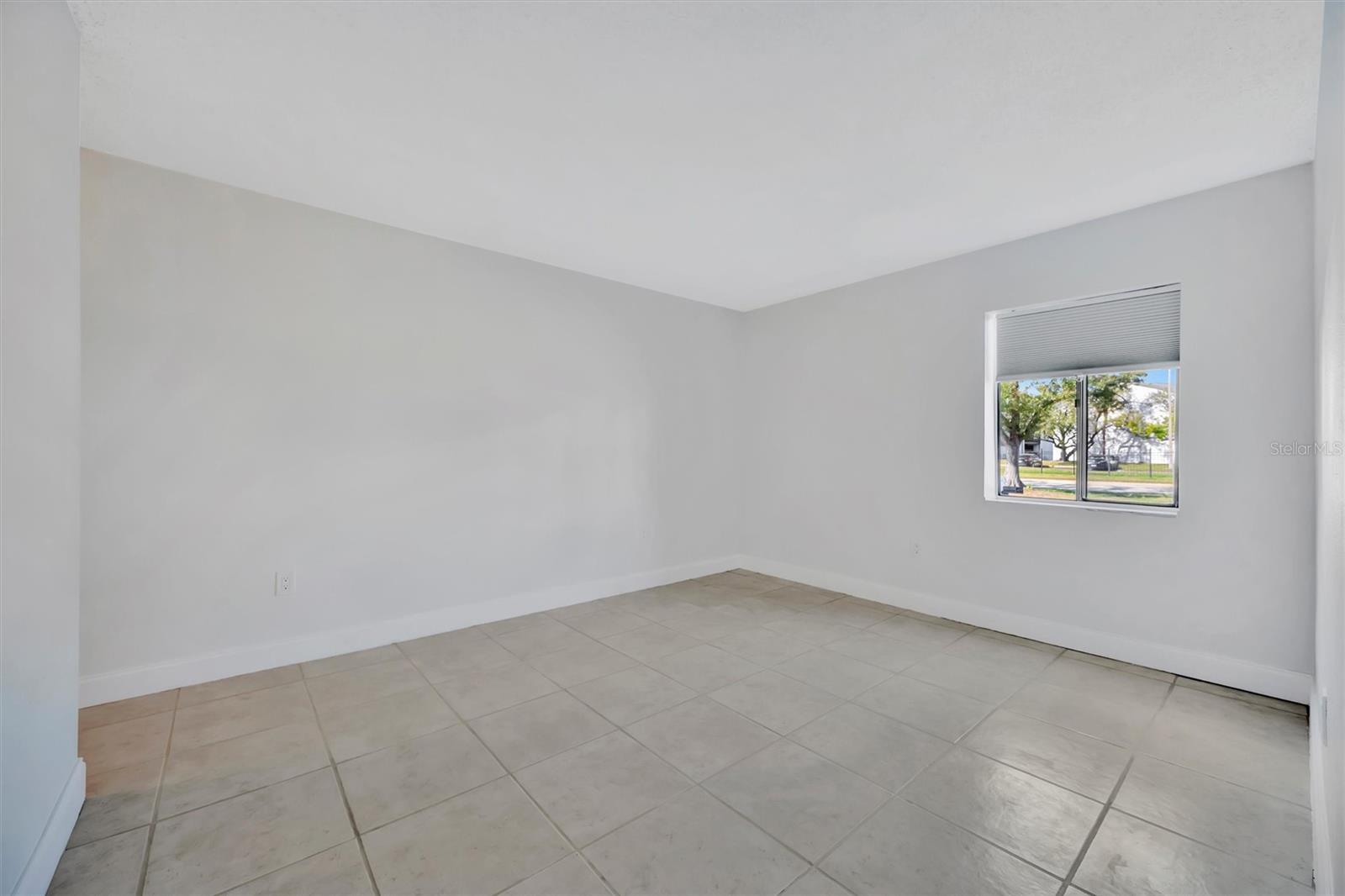 776 116TH AVE N #1105