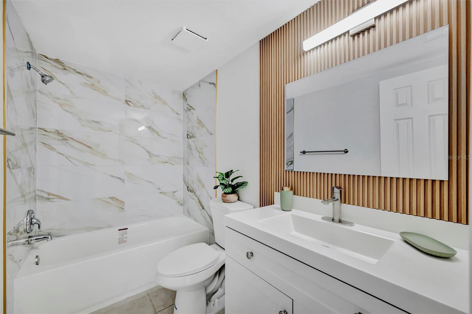 776 116TH AVE N #1105