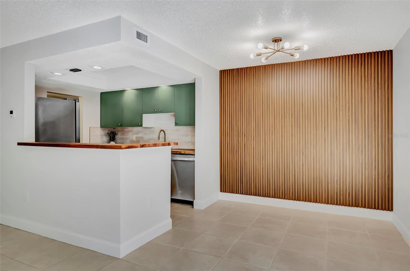 776 116TH AVE N #1105