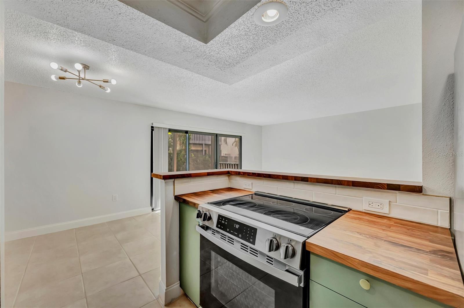 776 116TH AVE N #1105