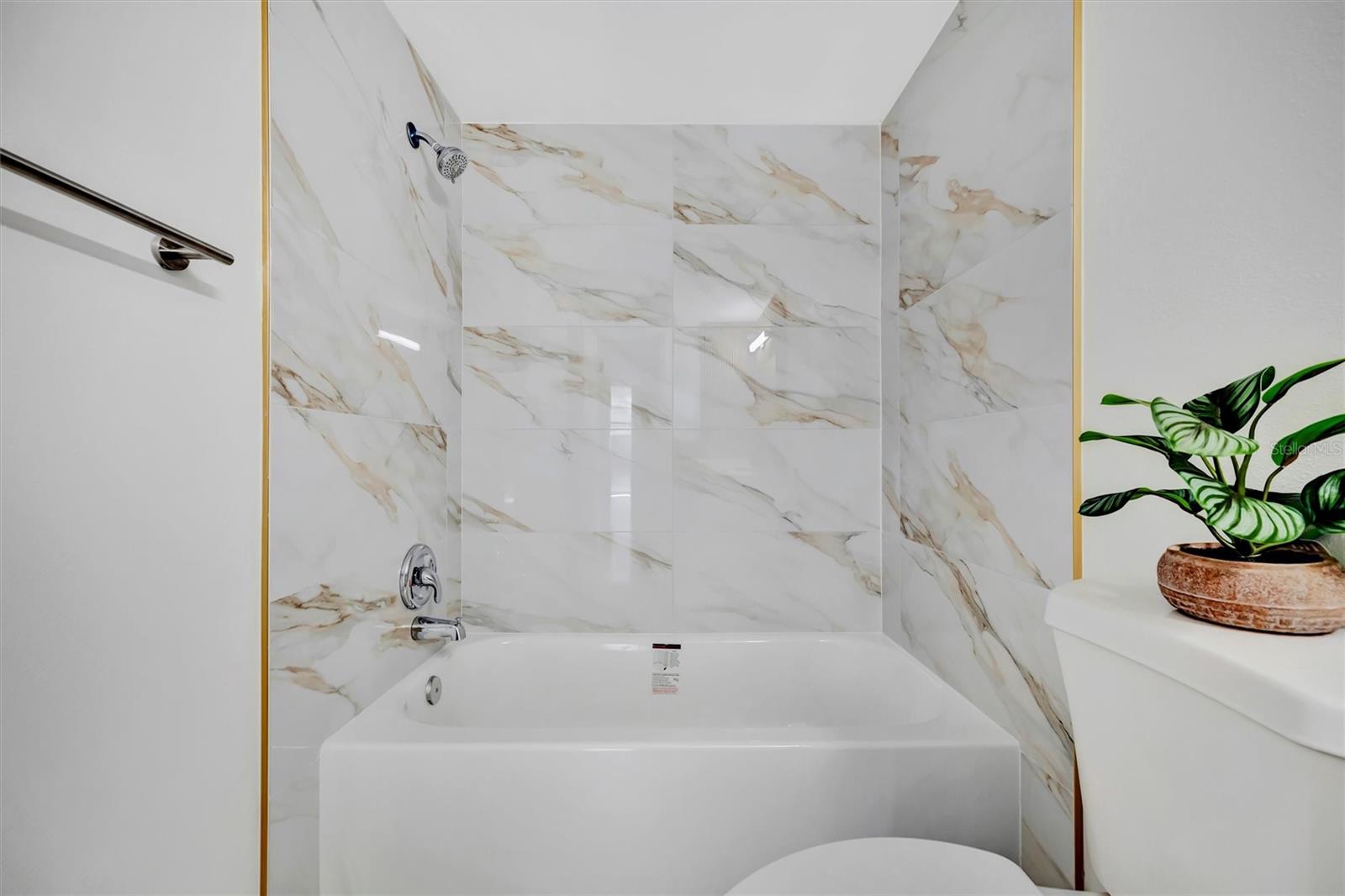 776 116TH AVE N #1105