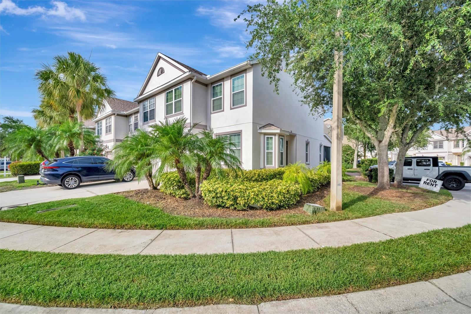547 BLACK LION DR NE