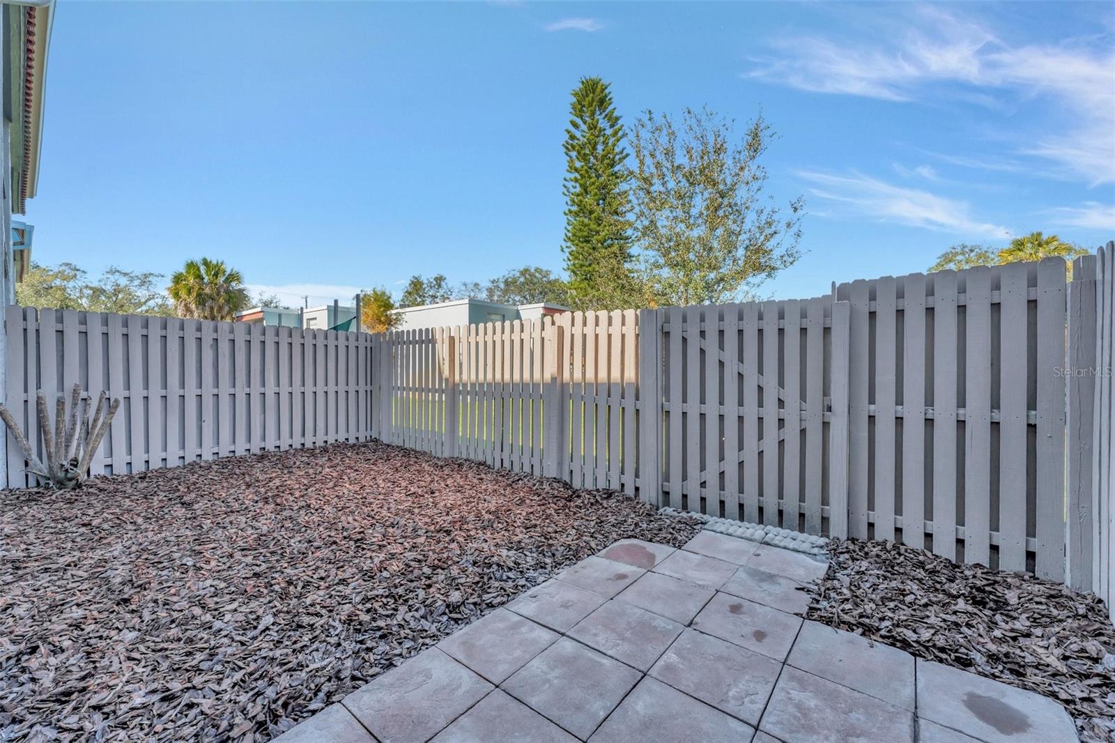 2836 SOMERSET PARK DR #103