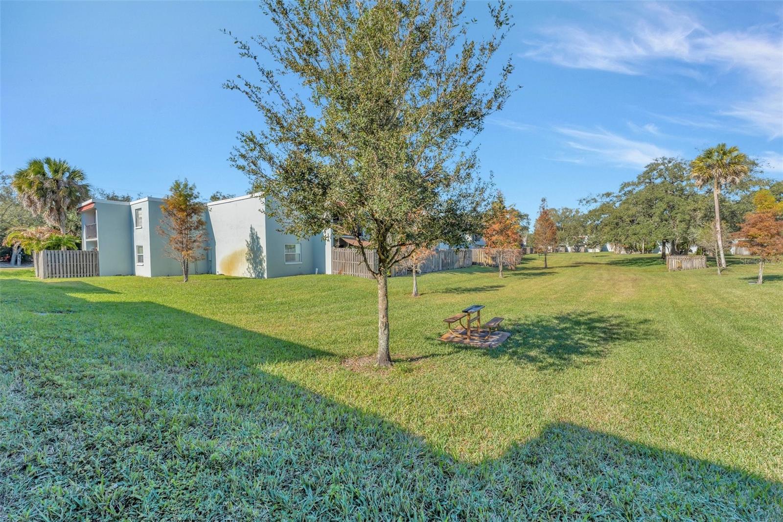 2836 SOMERSET PARK DR #103