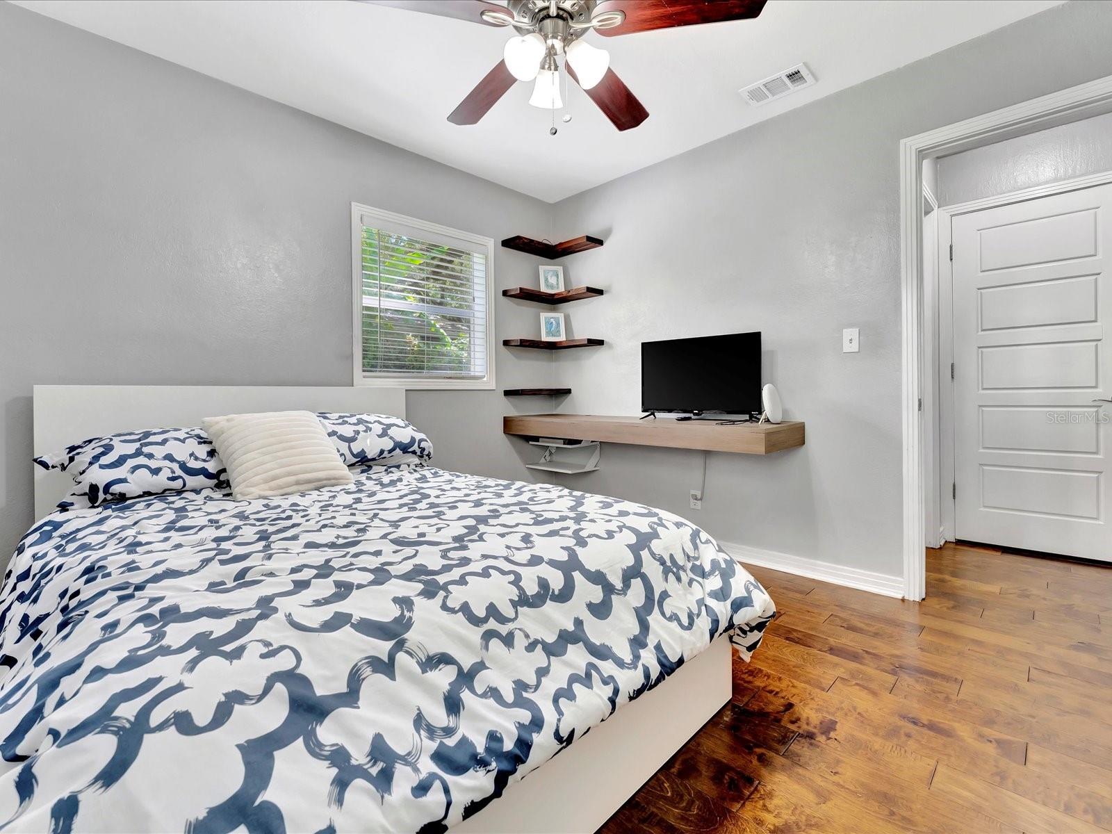 39 HAMILTON HEATH DR