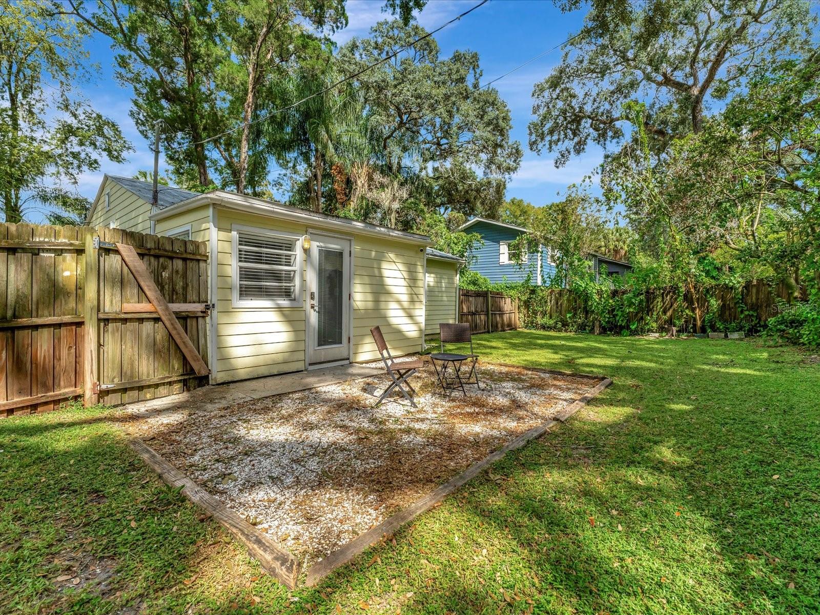 39 HAMILTON HEATH DR