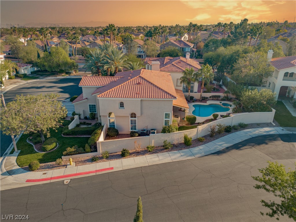 1809 Aztec Cliffs Court