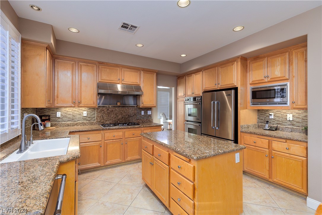 1809 Aztec Cliffs Court