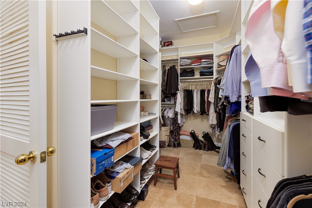 1809 Aztec Cliffs Court