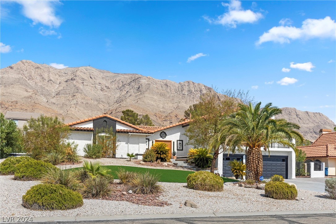 1068 Eastridge Way