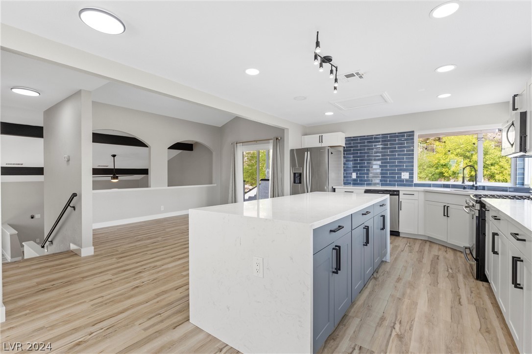 1068 Eastridge Way