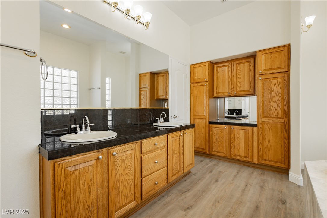 3720 East Oquendo Road