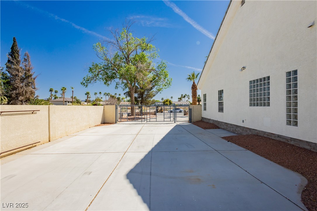 3720 East Oquendo Road