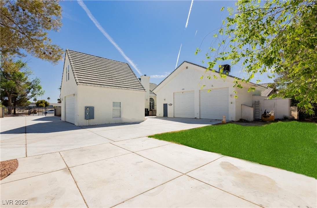 3720 East Oquendo Road