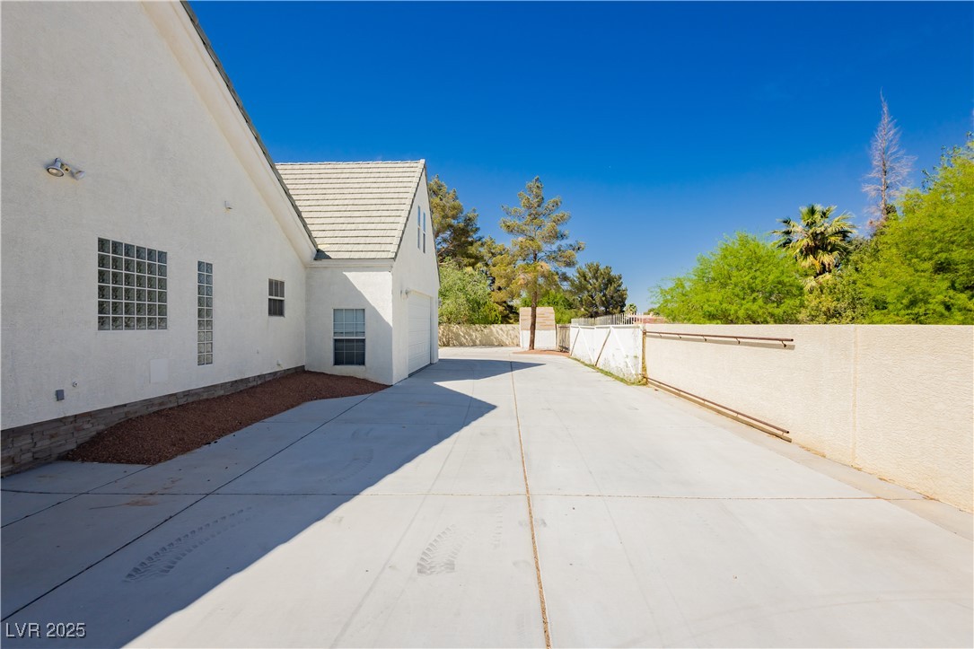 3720 East Oquendo Road