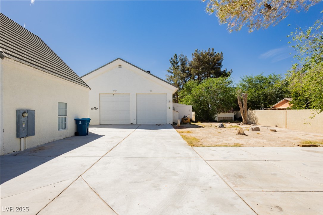 3720 East Oquendo Road