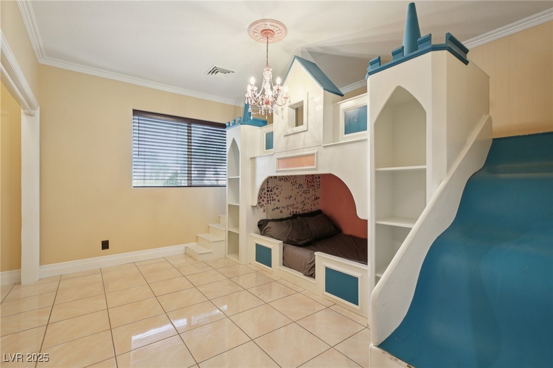 3622 Mooncrest Circle