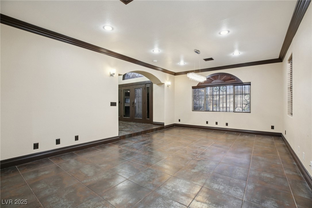 3622 Mooncrest Circle