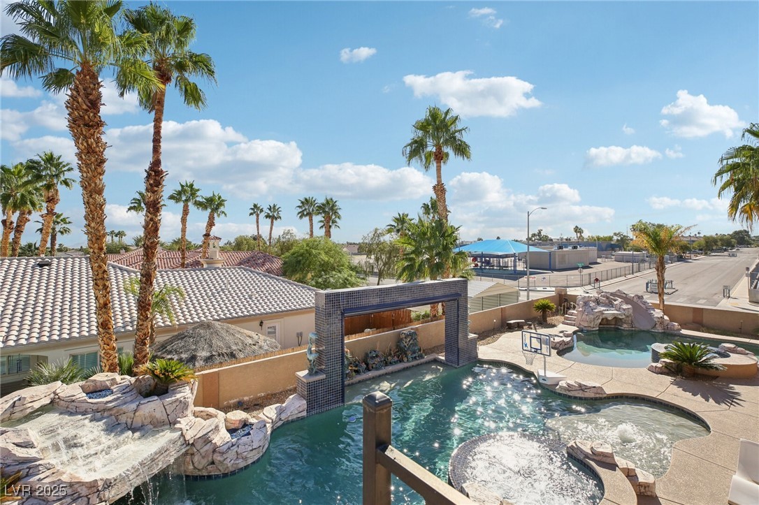 3622 Mooncrest Circle