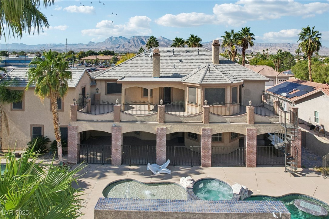 3622 Mooncrest Circle