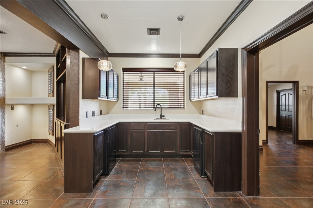 3622 Mooncrest Circle