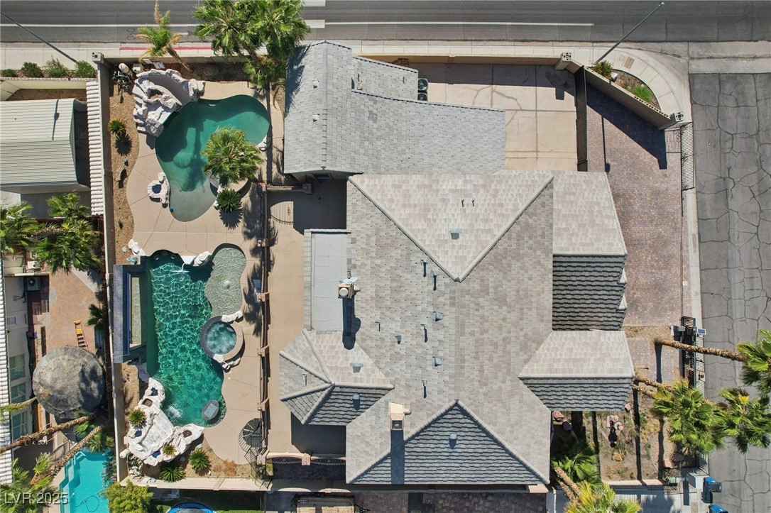 3622 Mooncrest Circle