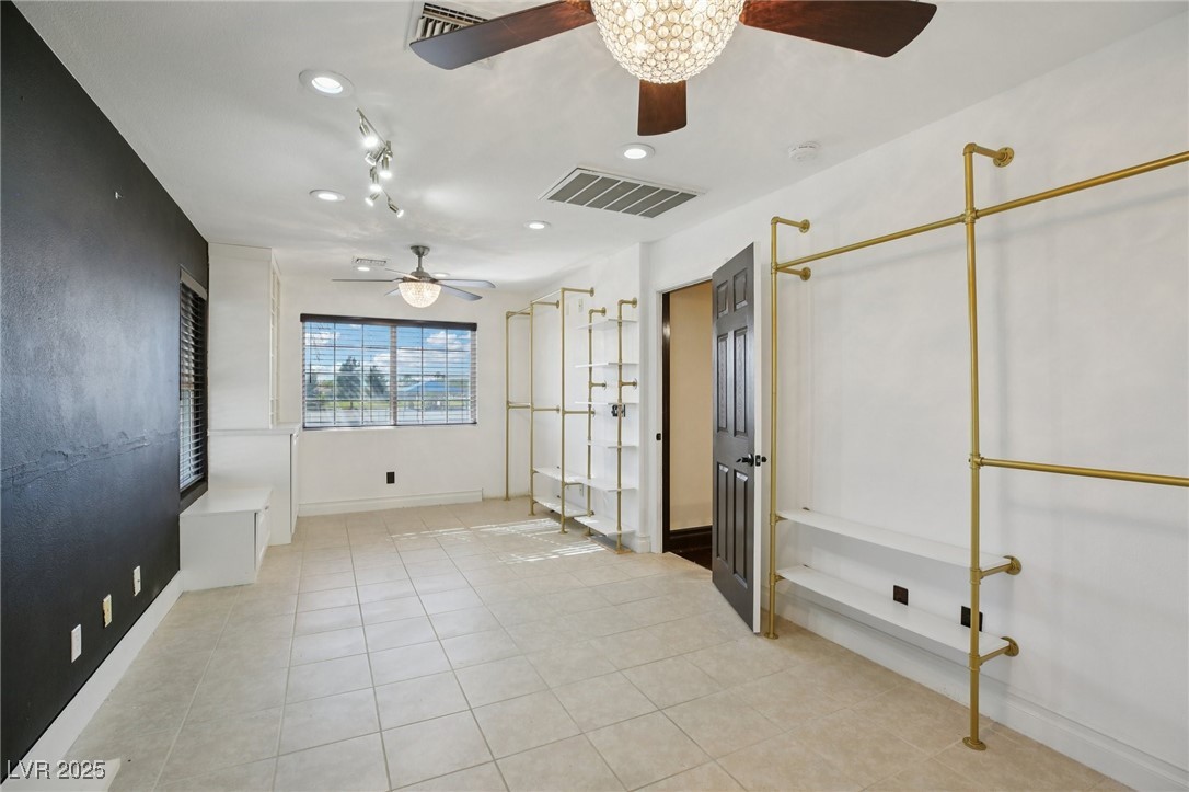 3622 Mooncrest Circle