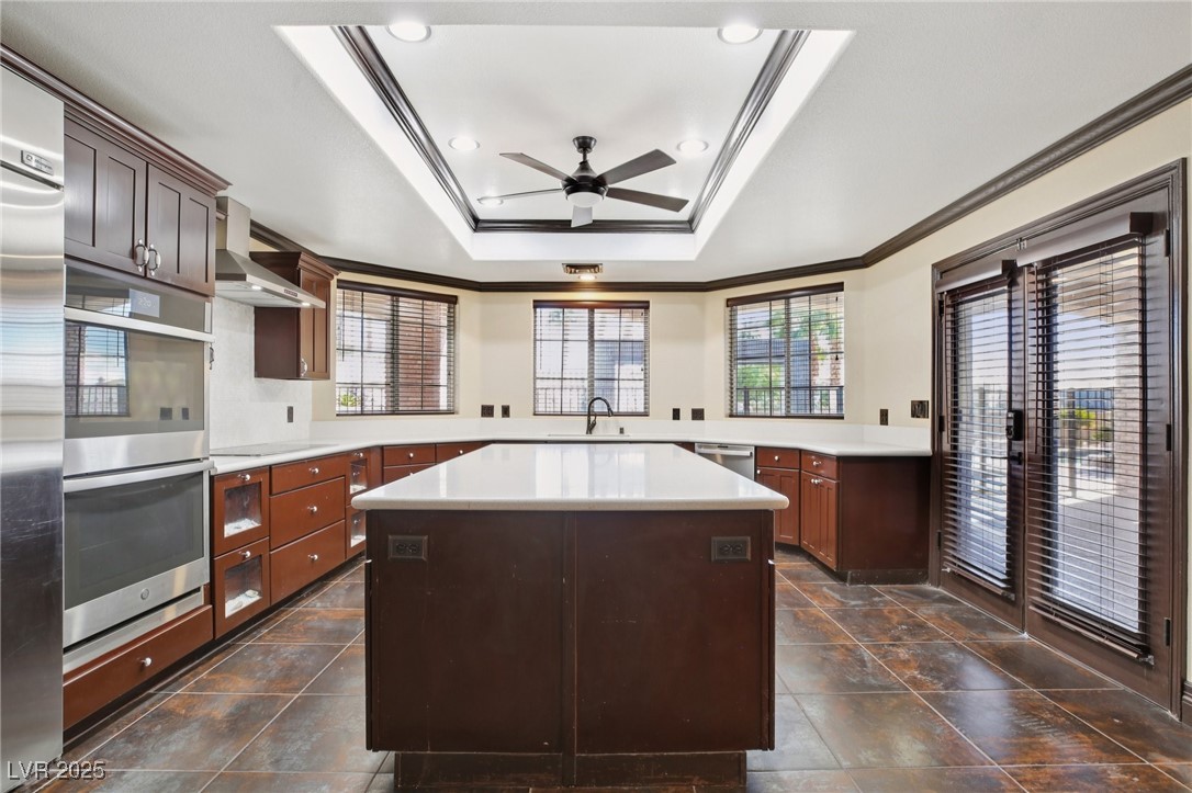 3622 Mooncrest Circle