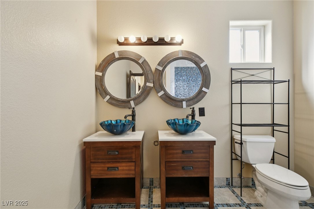 3622 Mooncrest Circle