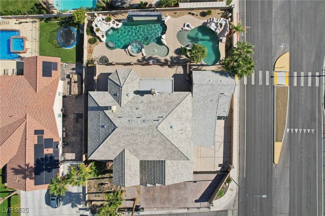 3622 Mooncrest Circle