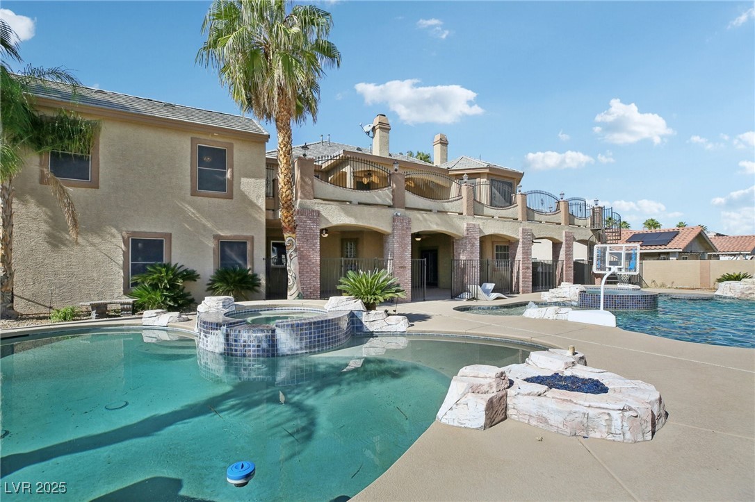 3622 Mooncrest Circle