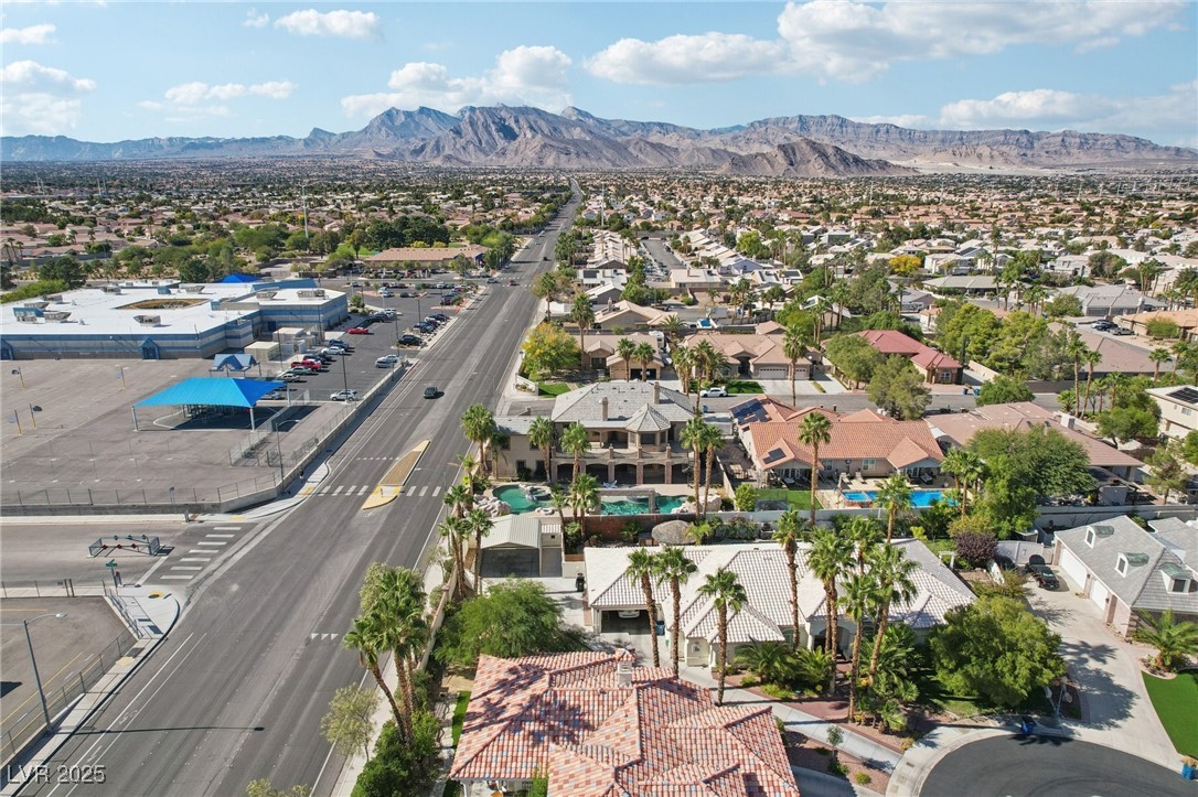 3622 Mooncrest Circle