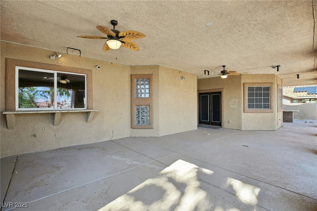 3622 Mooncrest Circle