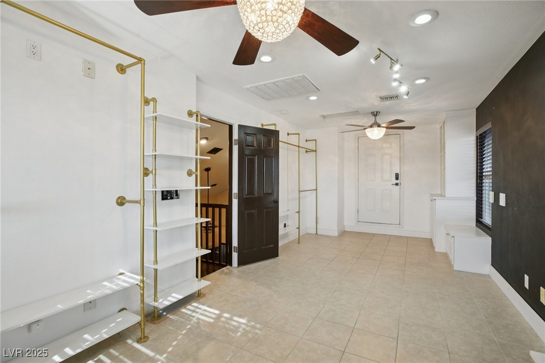 3622 Mooncrest Circle